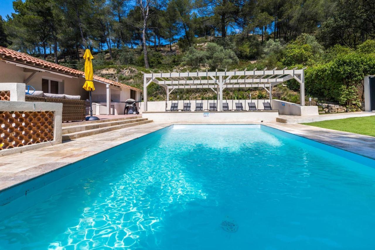 Holiday home Les Cigales *
