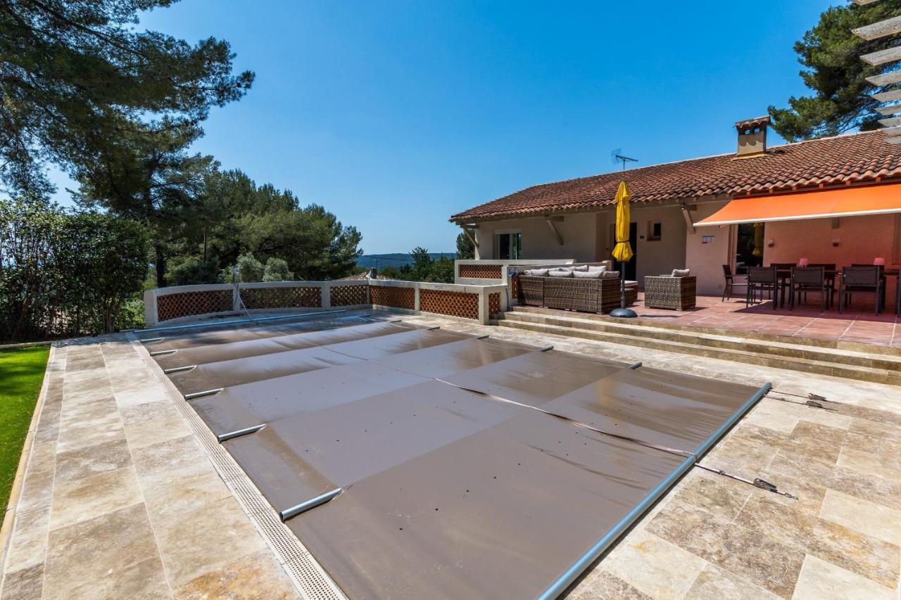 Les Cigales Holiday home *